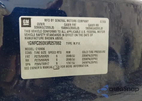 2009 Chevrolet Suburban 1500 Lt2 z USA, uszkodzony, nr VIN 1GNFC260X9R257882